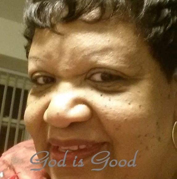 Meet your Posher, Robin - Picture 1 of 1